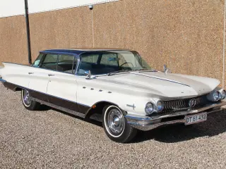 Buick Electra Flattop 4-door,