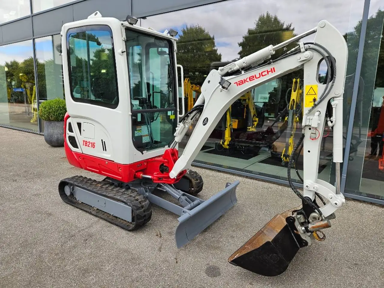 Billede 1 - Takeuchi TB 216