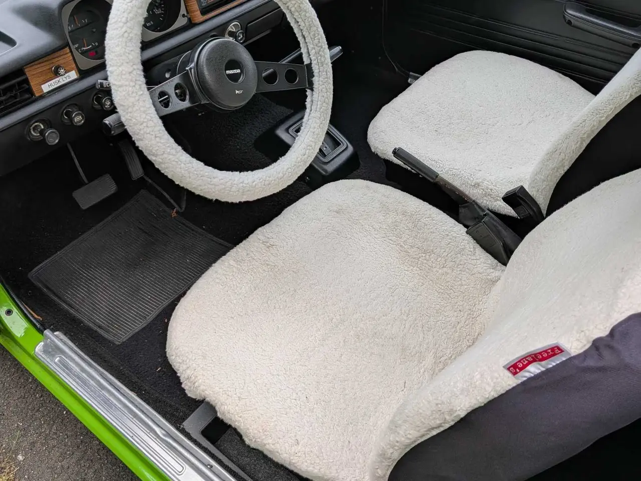 Billede 5 - Mazda 323 1.3 ES, 1977, Automatgear, Sjælen