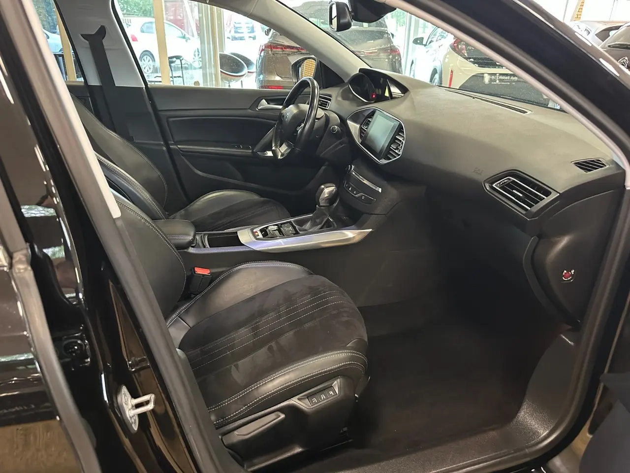 Billede 13 - Peugeot 308 1,2 e-THP 130 Allure SW EAT6