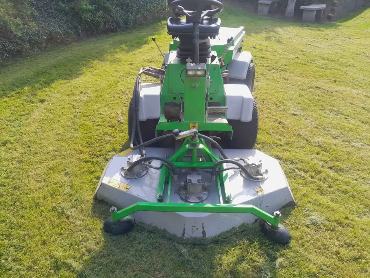 Billede 4 - Egholm 2100 med klipper,