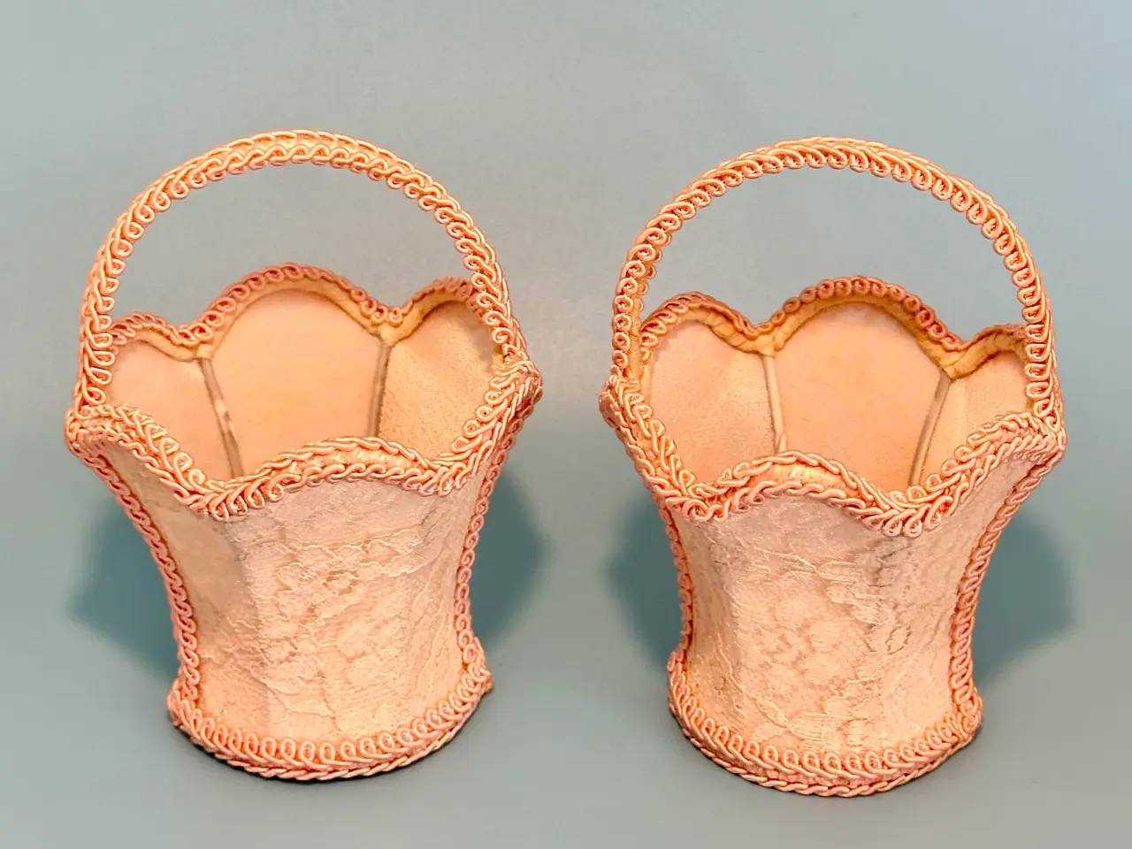 Billede 11 - Smukke pastelpink miniature forfængelighedskurv 
