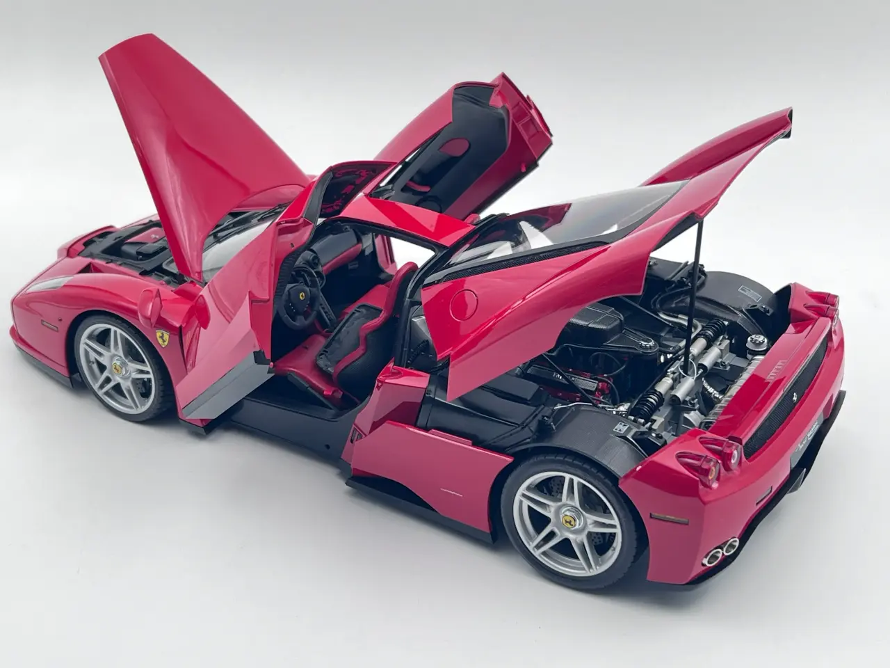 Billede 2 - 2003 Ferrari Enzo 1:12