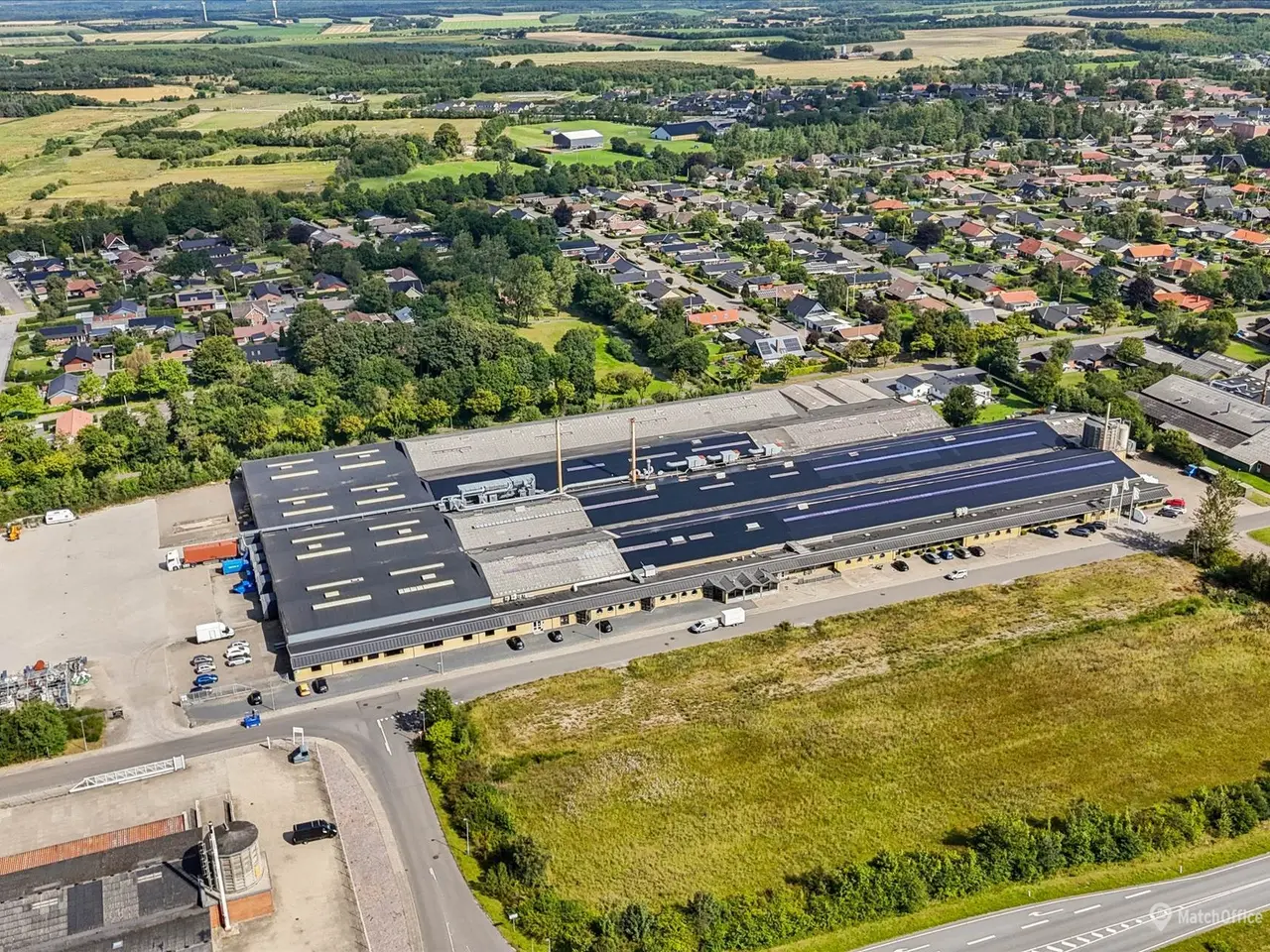 Billede 19 - Højloftet lagerlejemål med gode logistikforhold