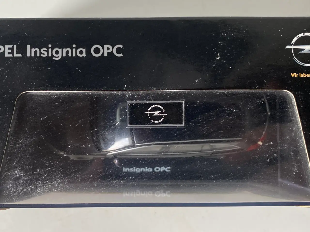 Billede 2 - Opel Insignia OPC, Tourer, Schuco 1:43, kr. 300,-