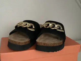 Nye Duffy sandaler
