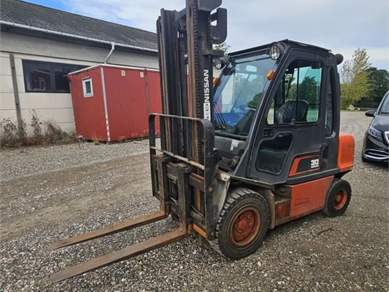 Billede 6 - Nissan FGD02A300 - Diesel - kapacitet/capacity 3 ton - løftehøjde/lifting height 3,7 meter