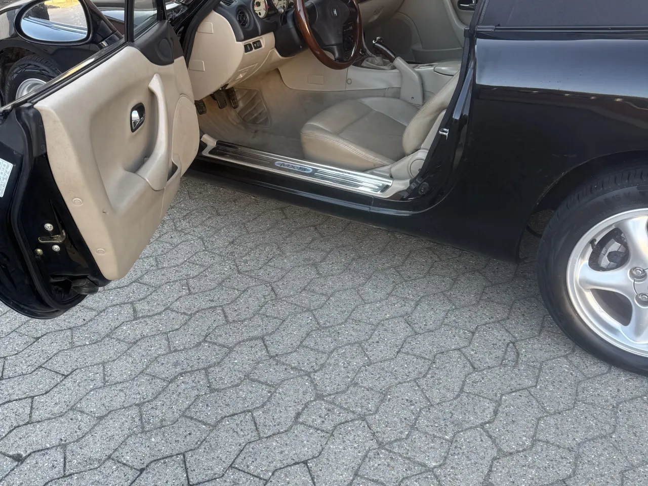 Billede 5 - Mx5 1,8 med 6 gear og spær