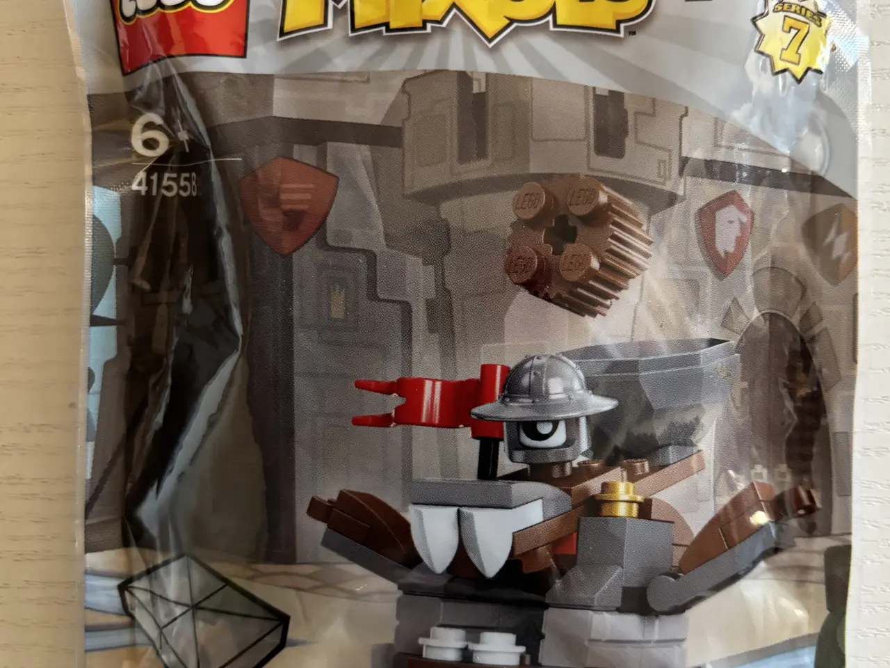 Billede 3 - Lego Minifigurer 6 + og 6 stk.