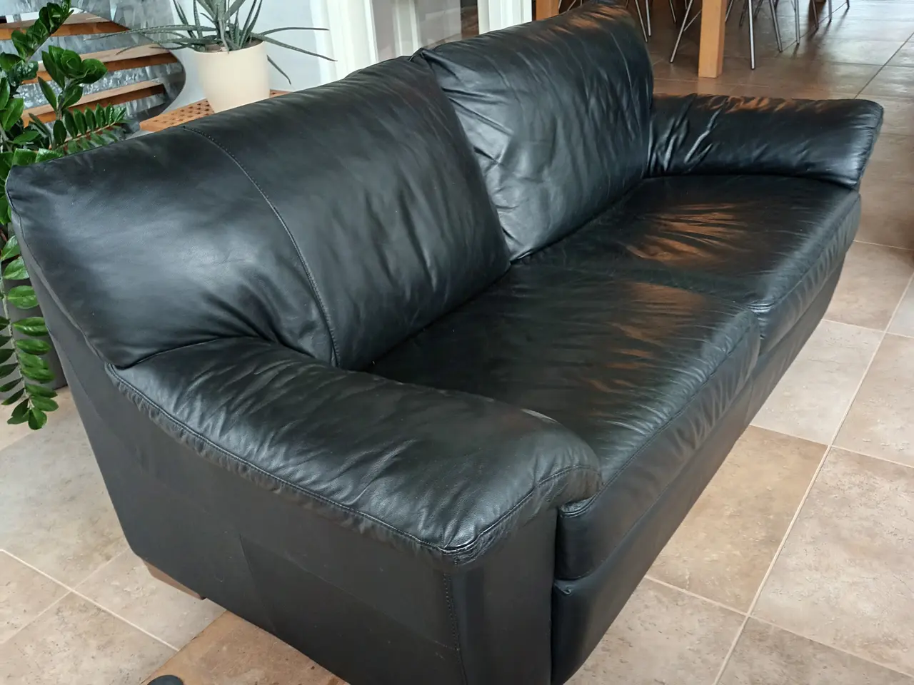 Billede 2 - Sofa i ægte læder - fuldbetrukket.