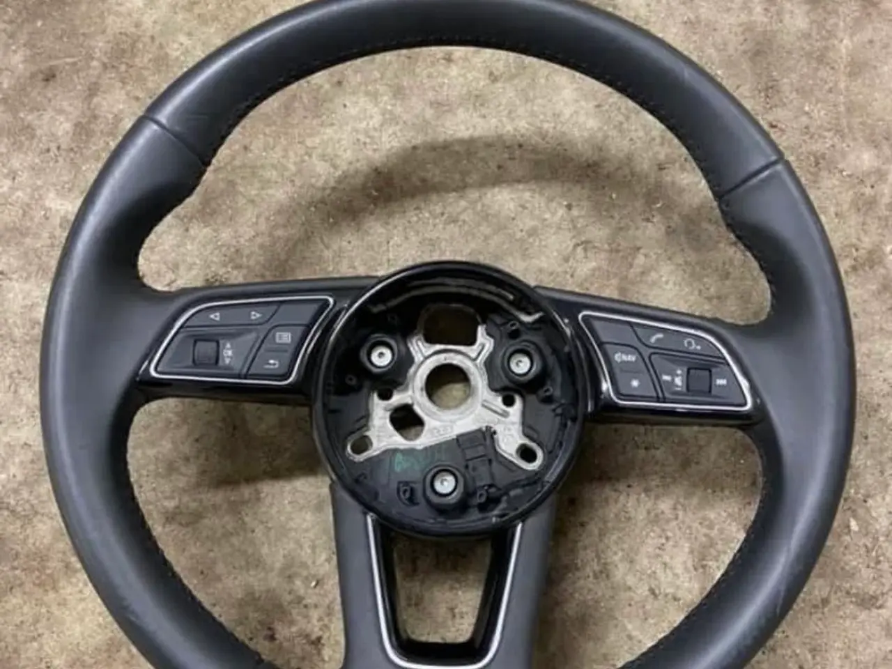 Billede 1 - Audi rat