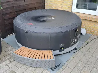 Oppustelig SPA