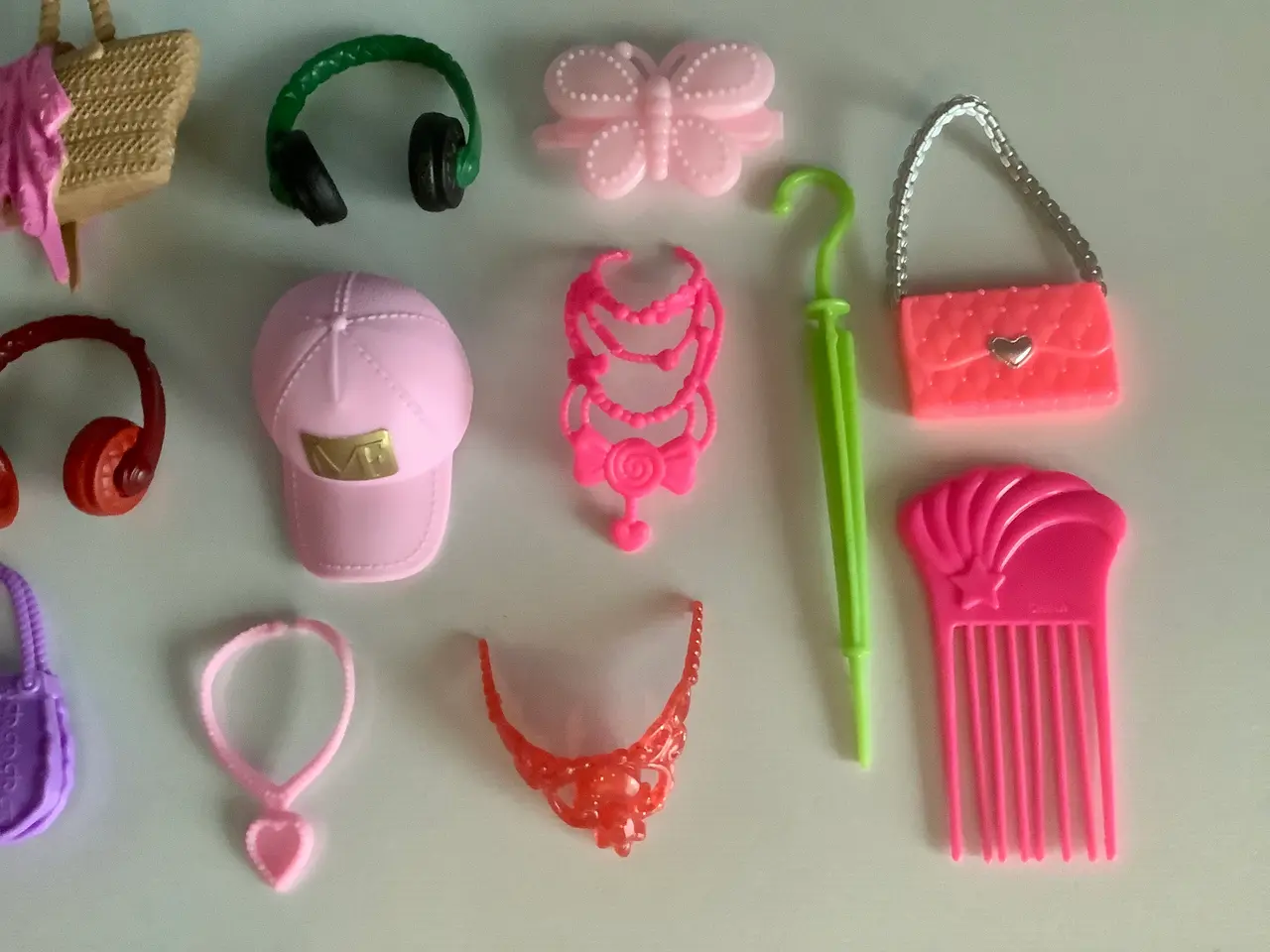 Billede 6 - Barbie tasker,hovedtelefoner m.m.