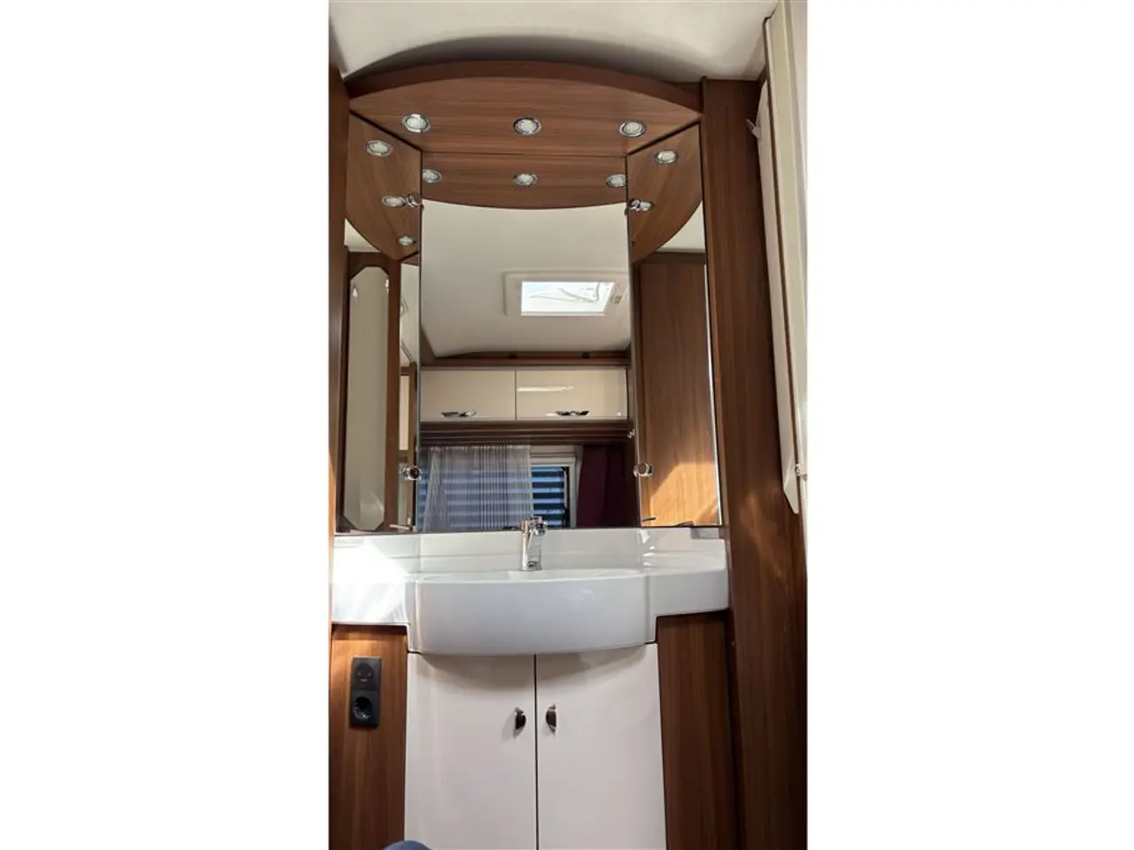 Billede 7 - 2014 - Hobby Premium 560 CFe Pæn og velholdt campingvogn
