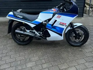 Honda CBX 750