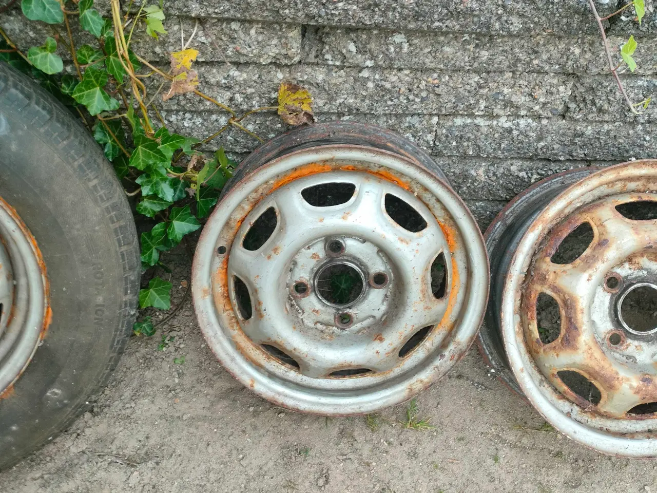 Billede 3 - Original VW Golf 1 / Scirocco 1 Stålfælge sæt 13"