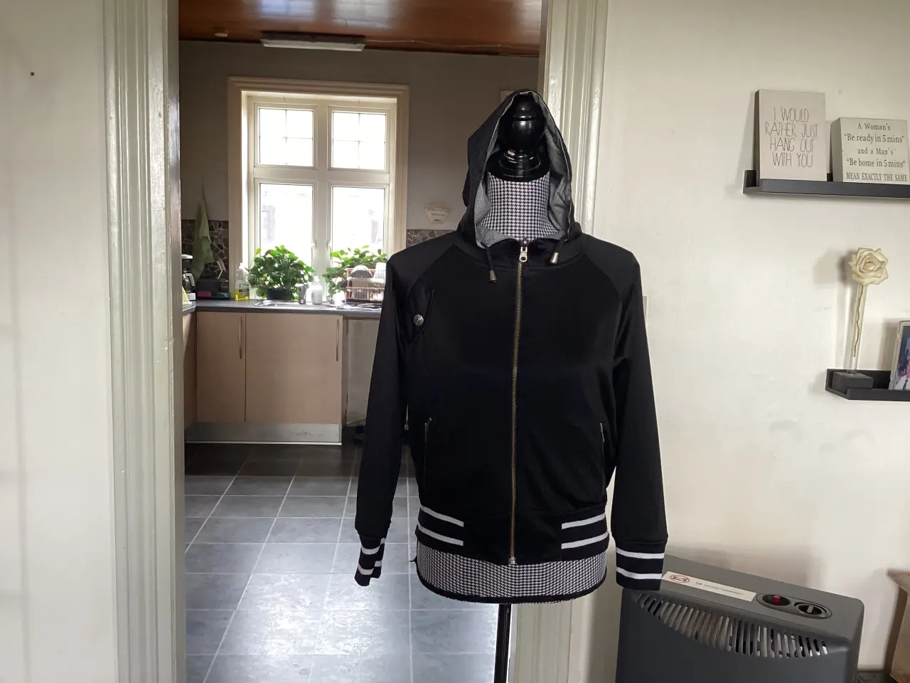 Billede 15 - Drenge Jakker. Forsk. Str.