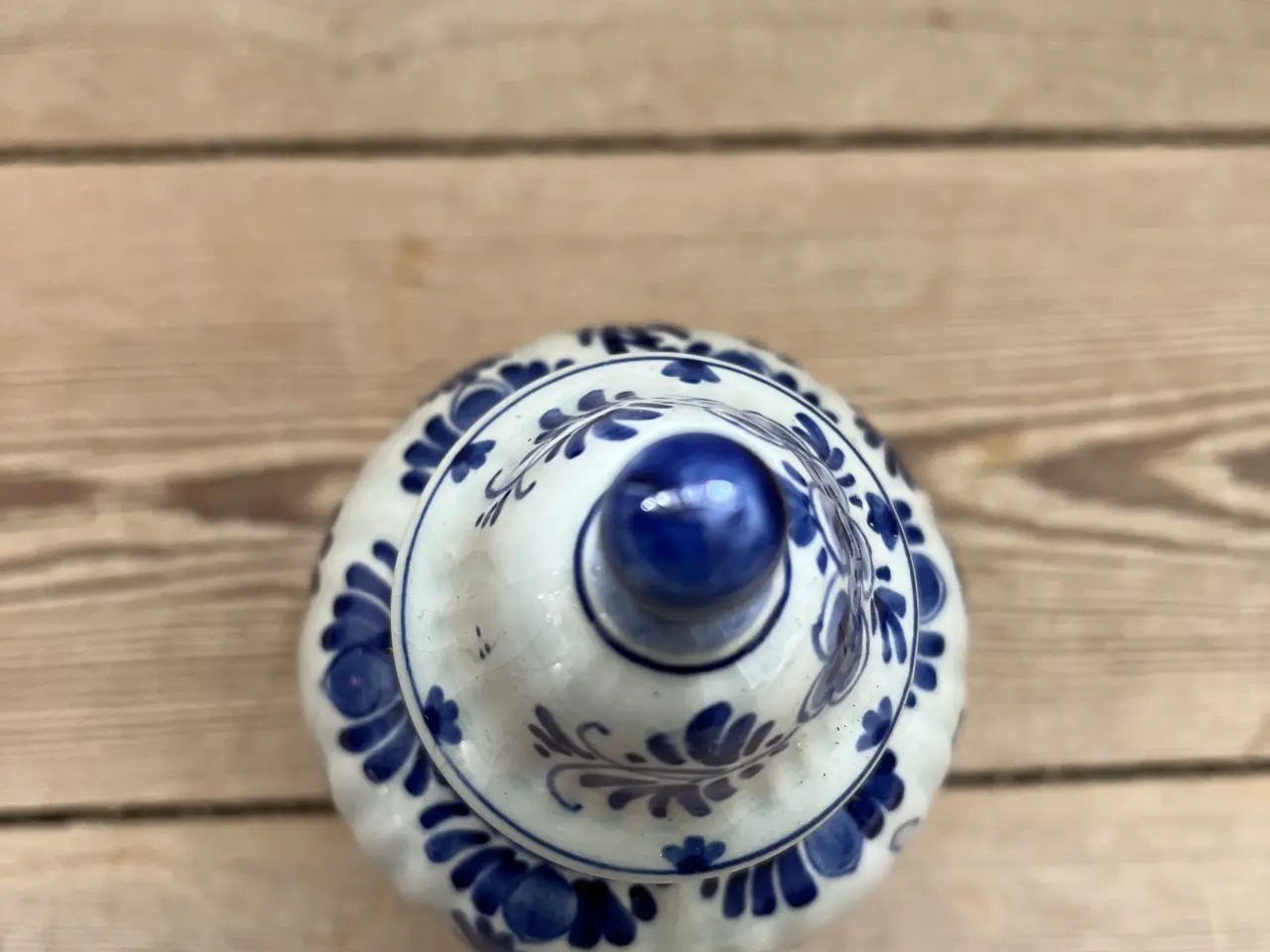 Billede 6 - Delft krukke med låg