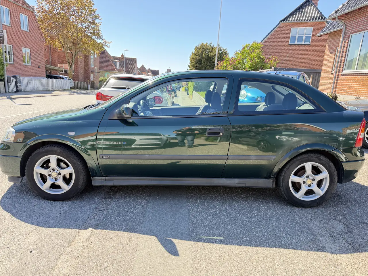 Billede 3 - Opel Astra 1,6 16V Sport 3d sælges 
