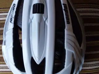 Lazer cykelhjelm. Ny. Justerbar størrelse