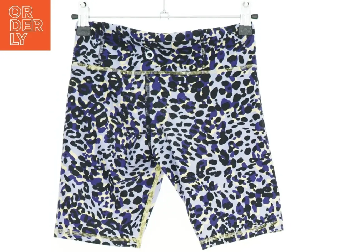 Billede 2 - Lækre bløde shorts (str. 134 cm)