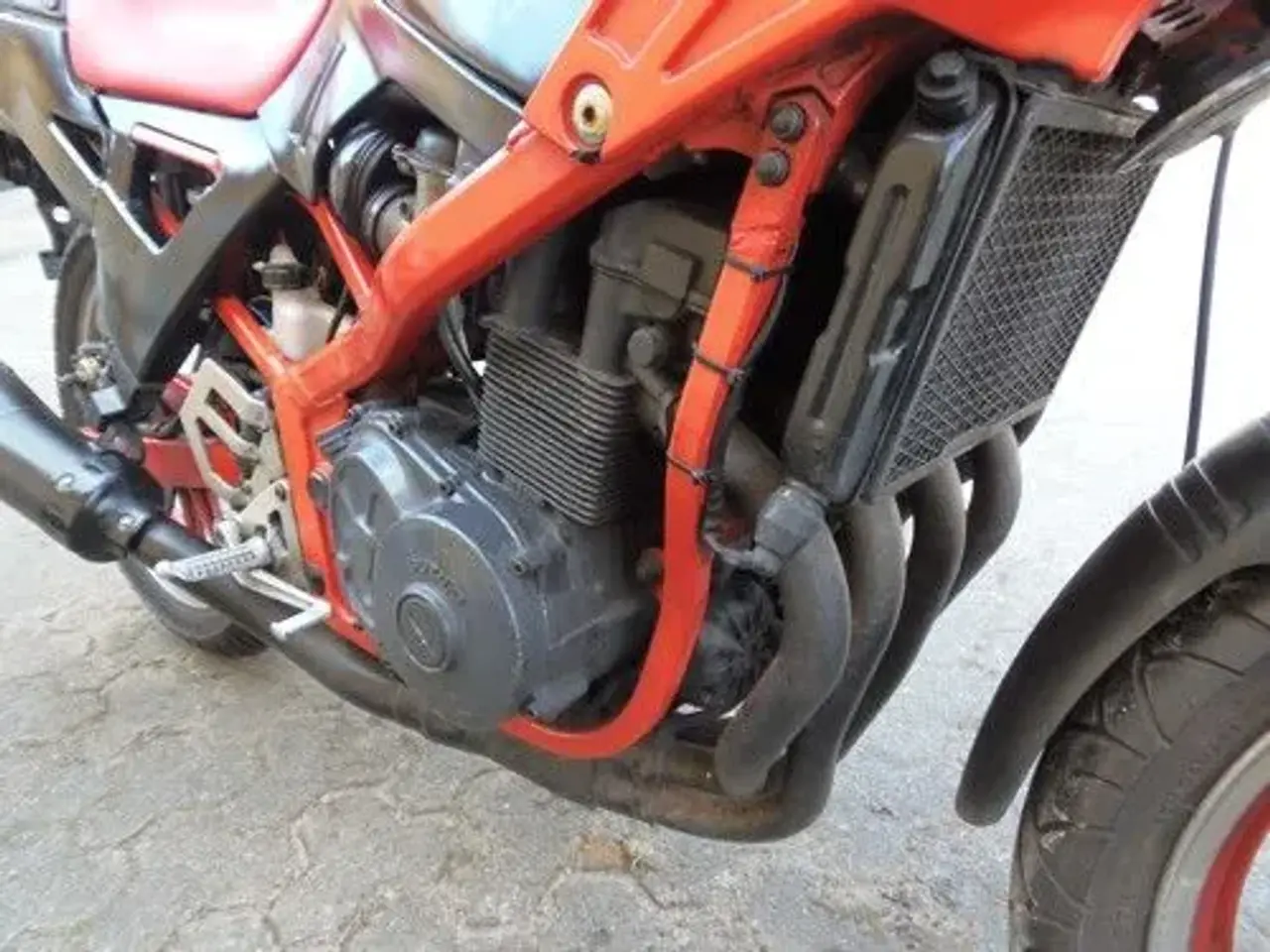 Billede 10 - Suzuki GSX 400 X Impulse - "Gør-det-selv"