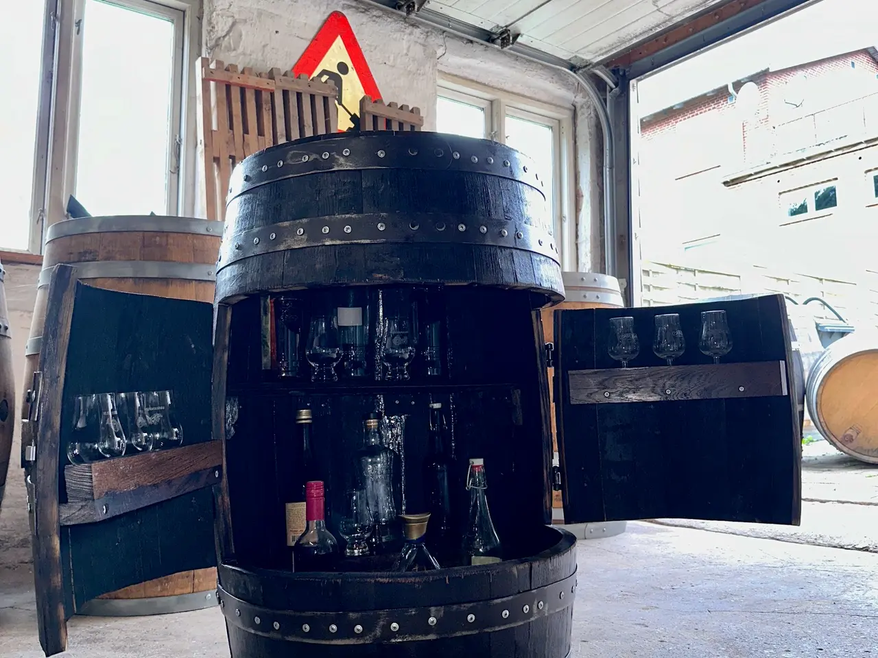 Billede 11 - Exklusivt Barskab – Original Skotsk Whiskytønde
