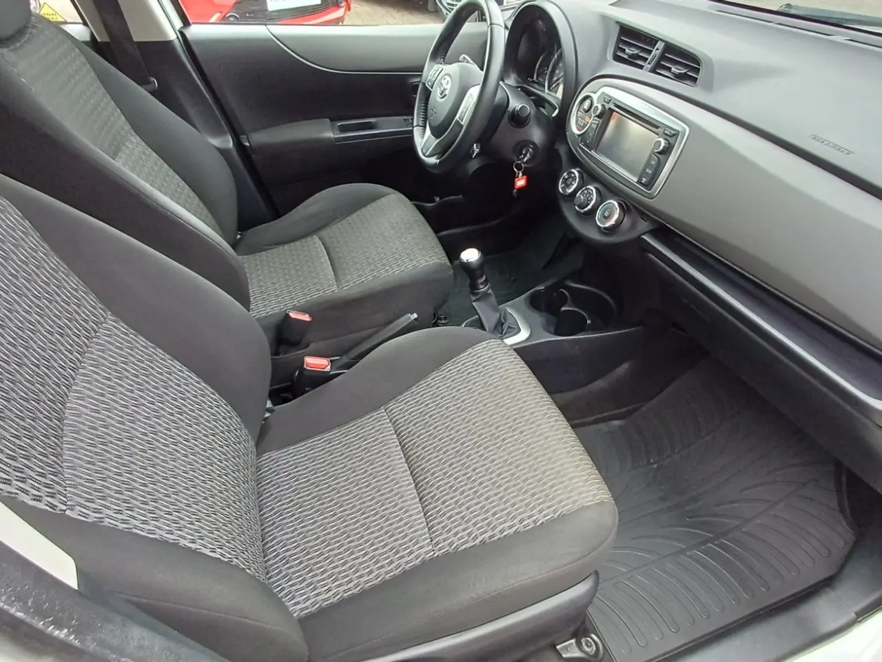 Billede 11 - Toyota Yaris 1,0 VVT-i T2 Touch
