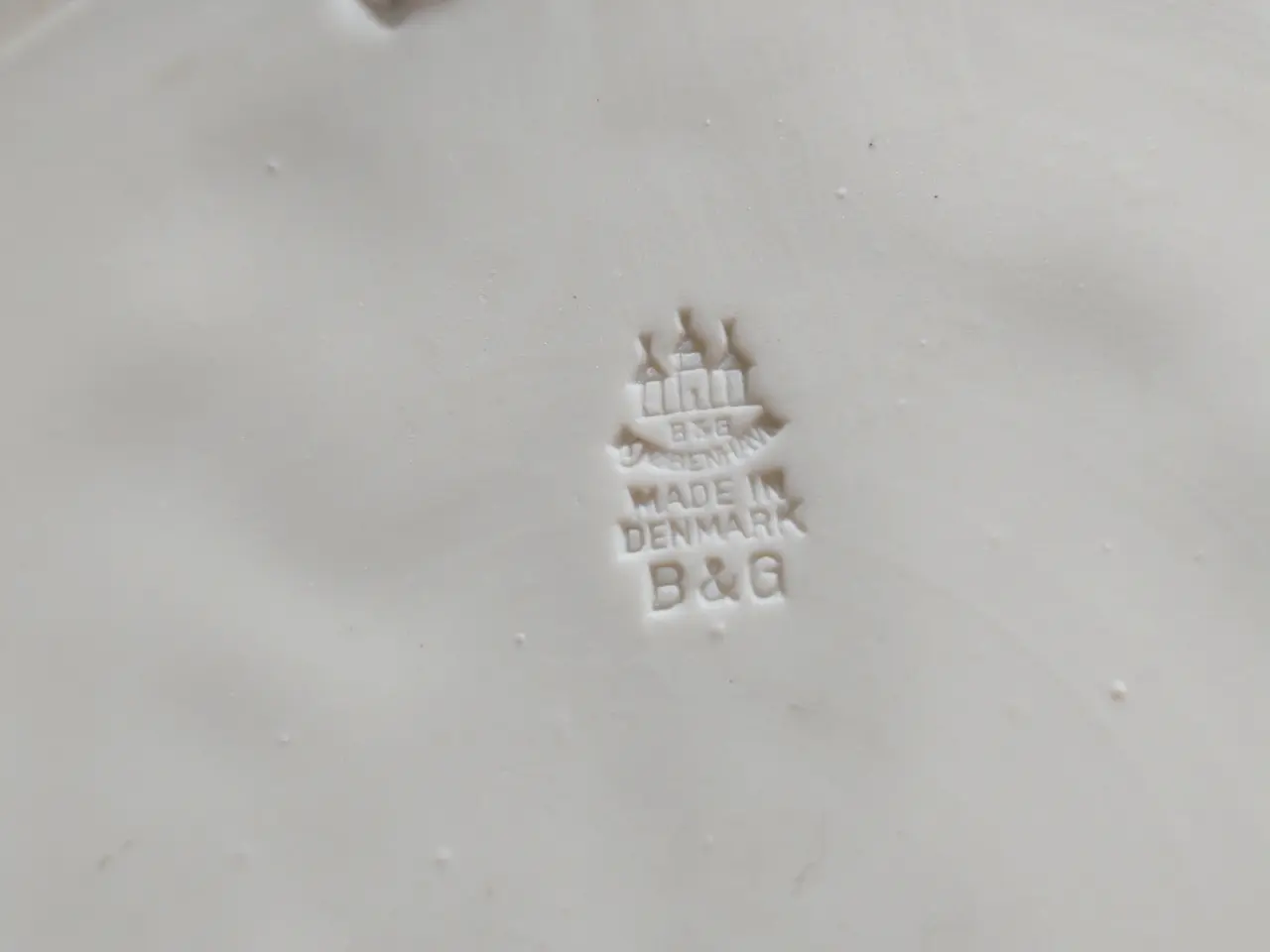 Billede 3 - B&G bisquit platte af Thorvaldsens"alderdom/vinter