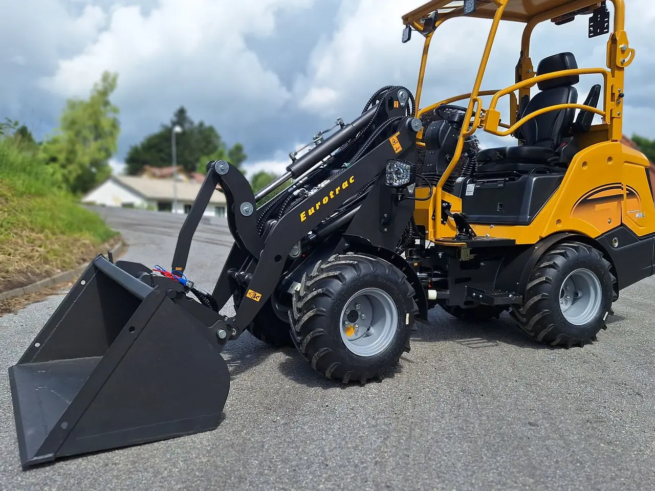 Billede 1 - Eurotrac W11L