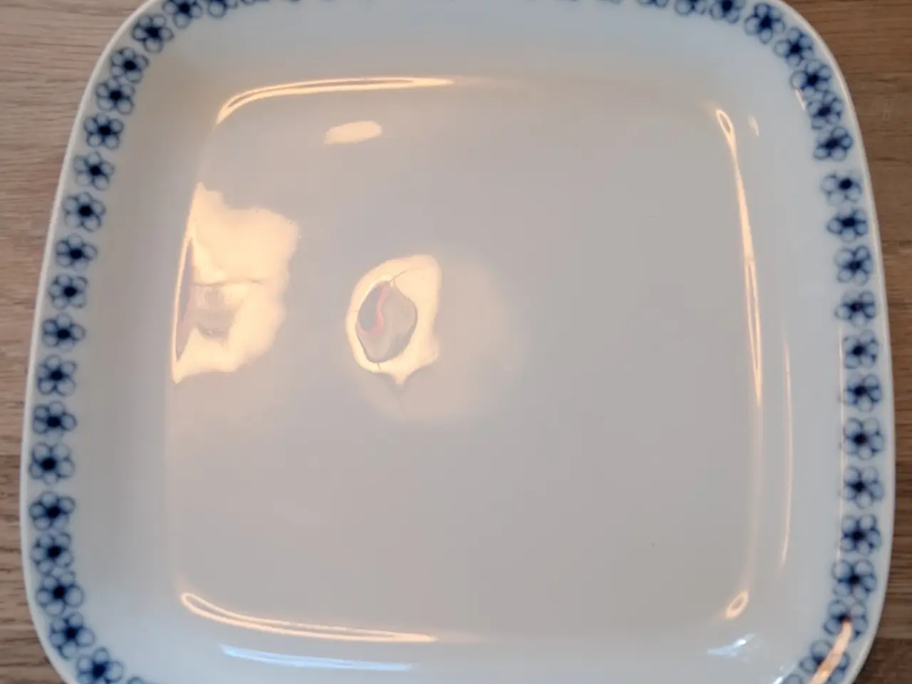 Billede 2 - Bing & Grøndahl Porcelæn fade med blå blomsterkant