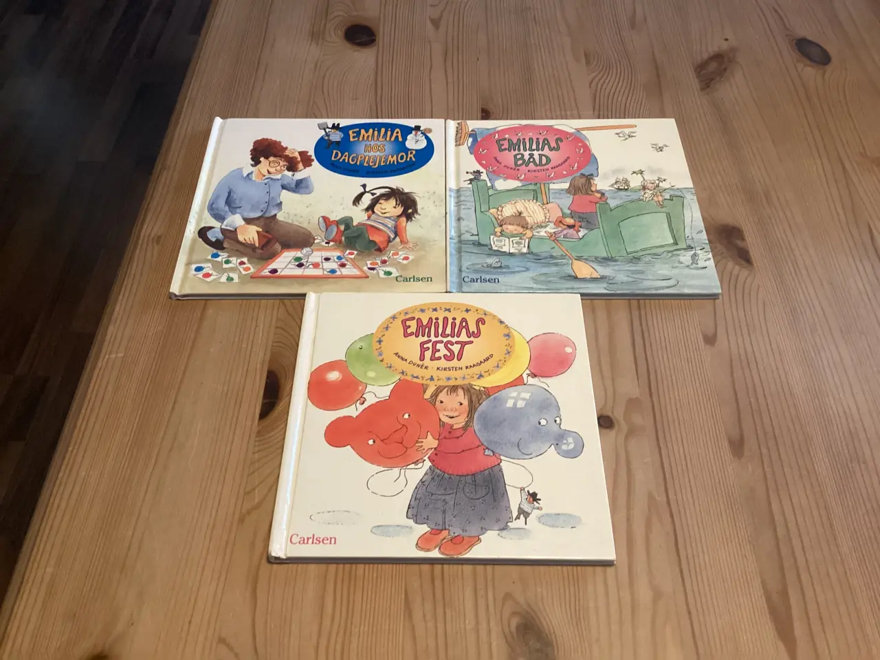 Billede 1 - Emilia og Laura Bøger