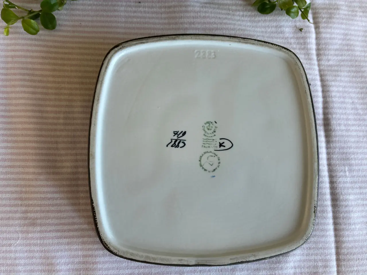 Billede 2 - Royal Copenhagen Kunstfajance - Fad/skål