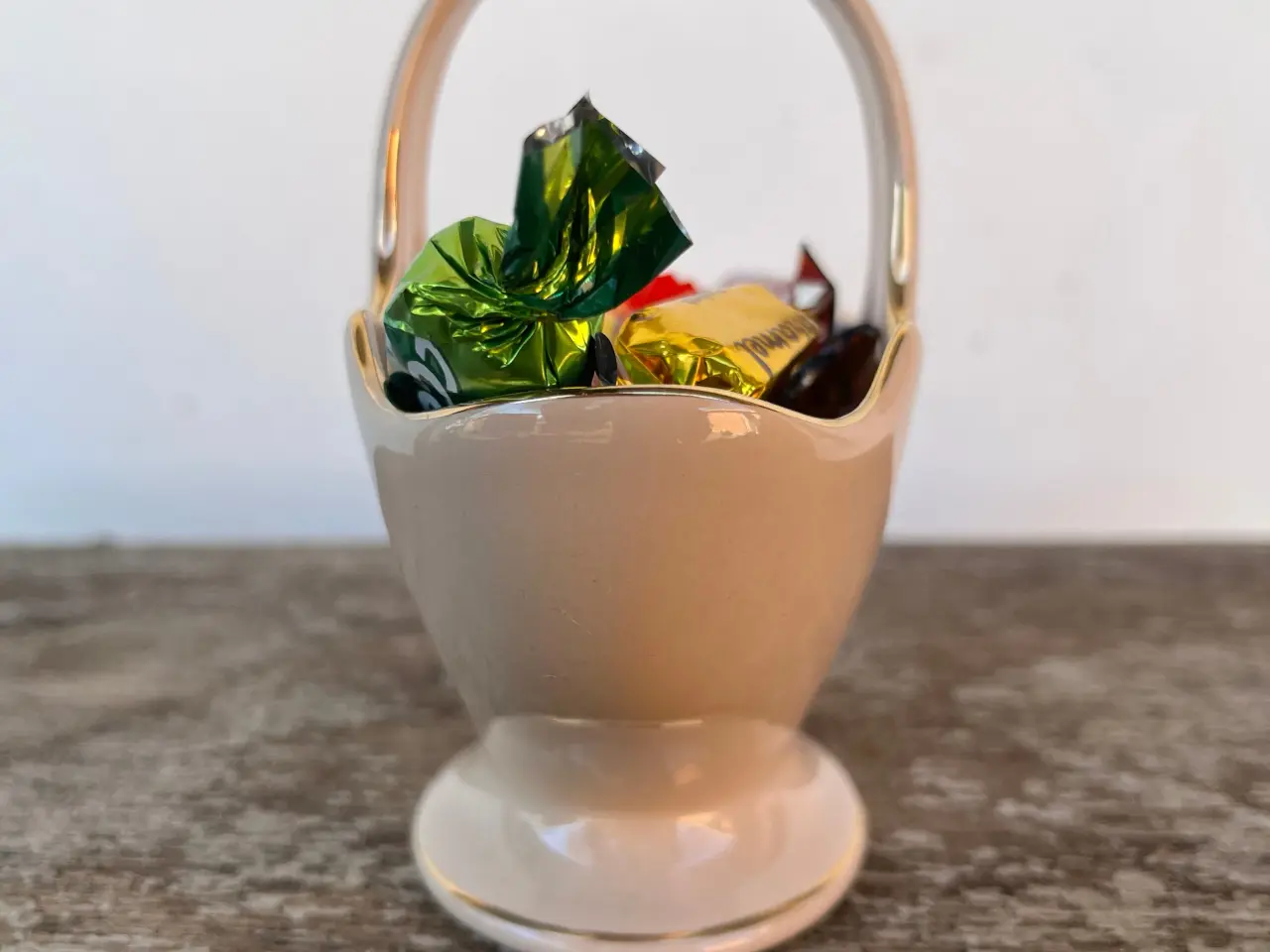Billede 3 - Keramik skål med magnolia motiv