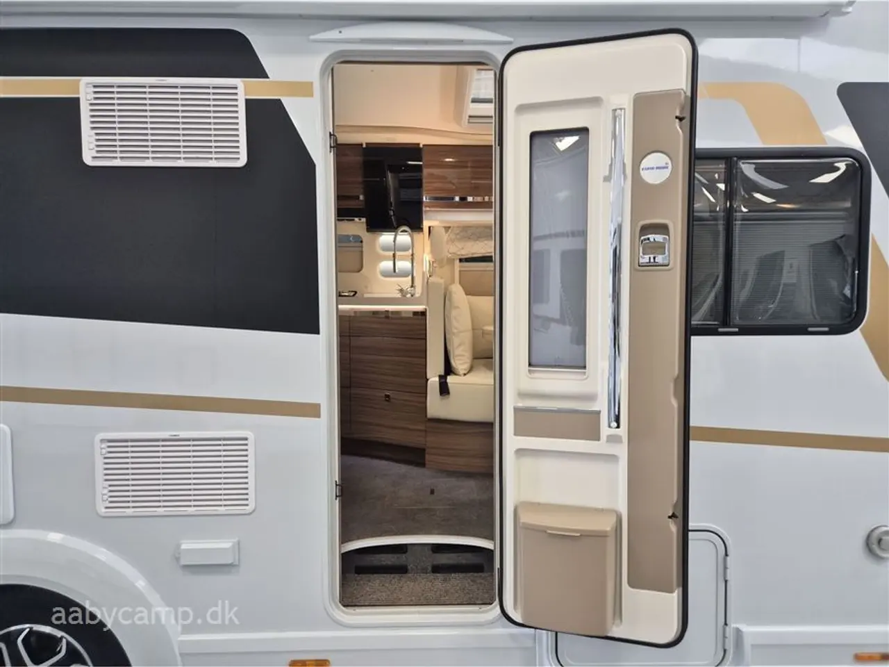 Billede 5 - 2026 - Eura Mobil Integra 890 QB Eura Mobil Integra I 890QB - Alde - Klima - Markise - Lithium batteri - Solar