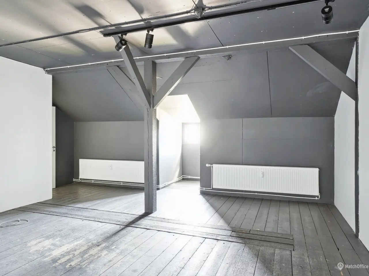 Billede 11 - Unik mulighed – 1563 m2 til reklamebureau, arkitektvirksomhed eller lignende i Jernbanebyen