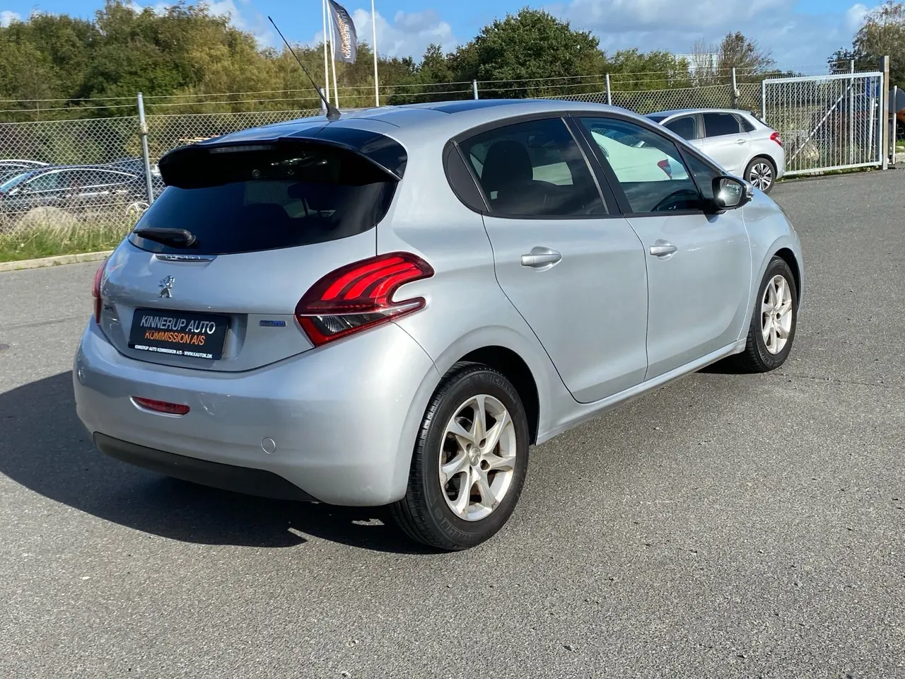 Billede 3 - Peugeot 208 1,6 BlueHDi Desire Sky 100HK 5d
