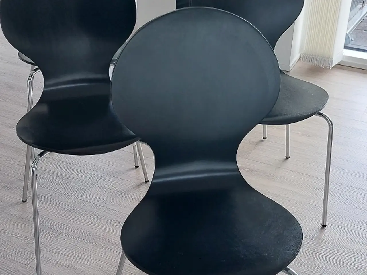 Billede 1 - Stabelstole Sort 5 stk