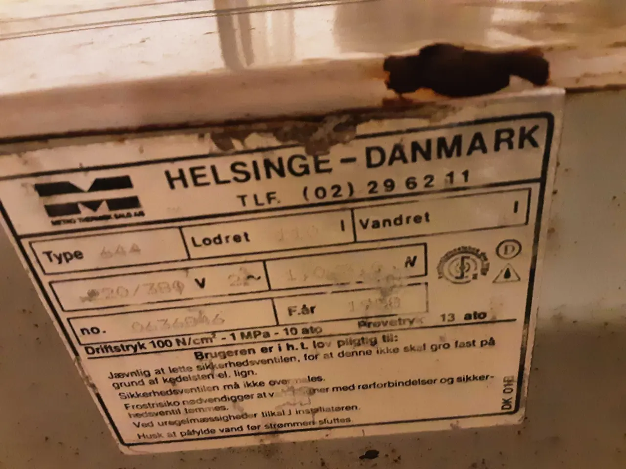 Billede 5 - Varmvandsbeholder med elpatron 110L hvid / grå