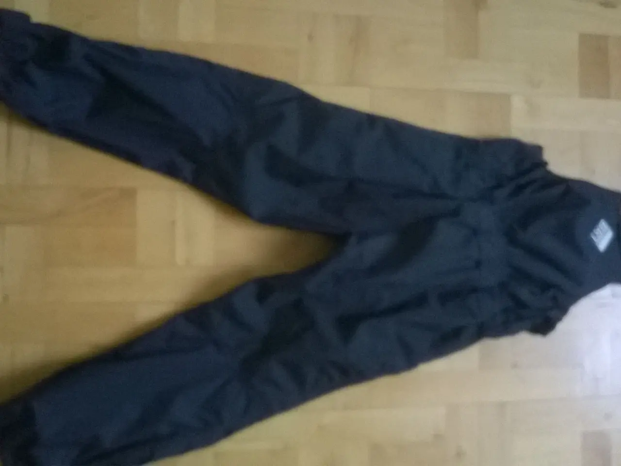 Billede 5 - Musto sejlerbukser 7-8 år