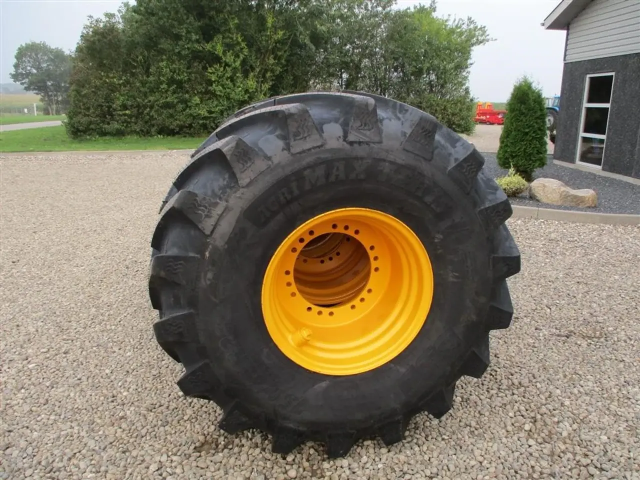 Billede 13 - BKT SÆT TILBUD 750/65R26 med fælge