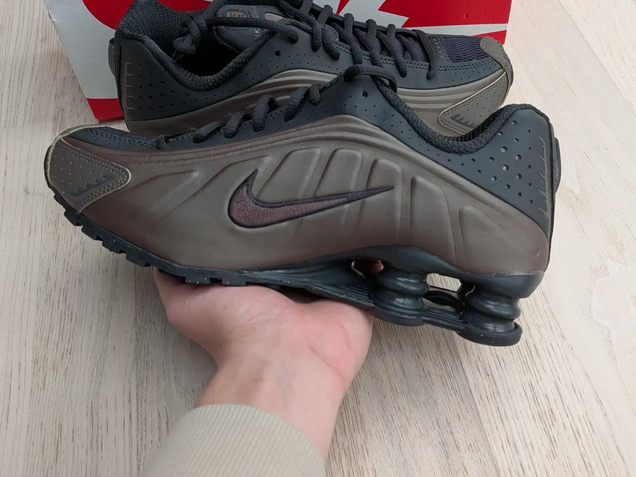 Billede 1 - Nike shox r-4 off noir ironstone