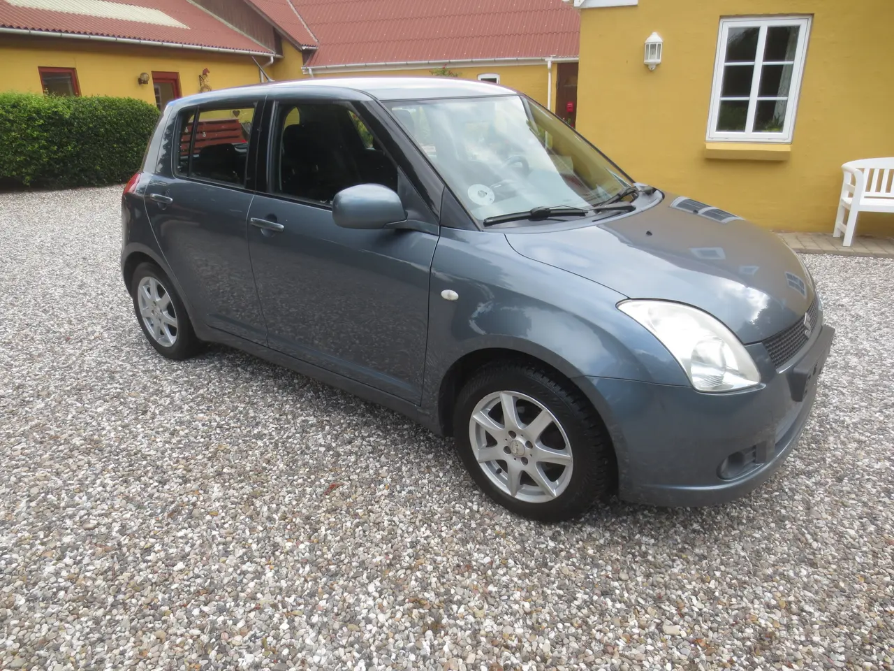 Billede 4 - Suzuki Swift 1.3 i År 07. Nysynet. 