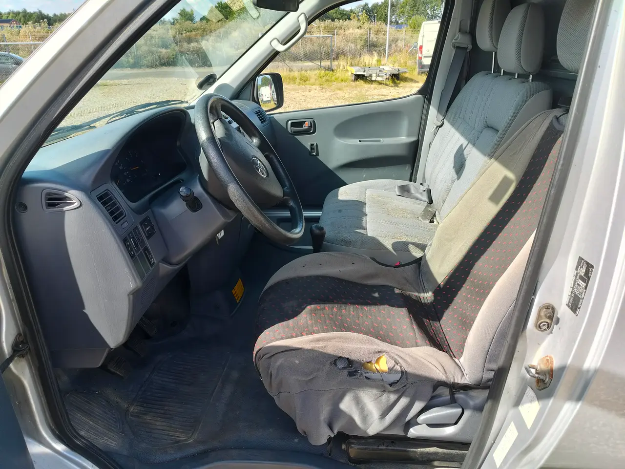 Billede 6 - Toyota Hiace 2,5 4-D4 med aircon