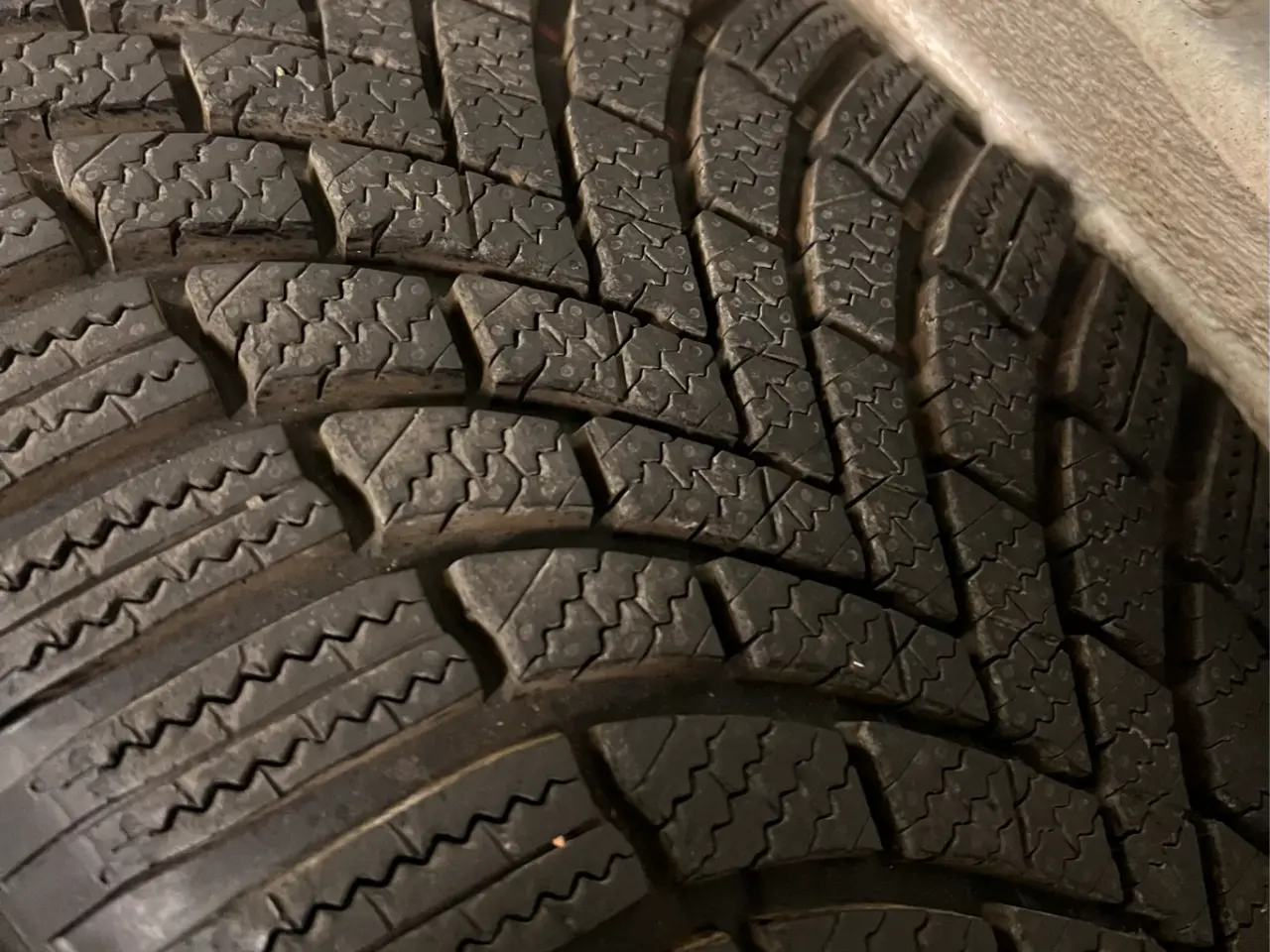 Billede 8 - Originale VW ID4/5 fælge med vinterdæk