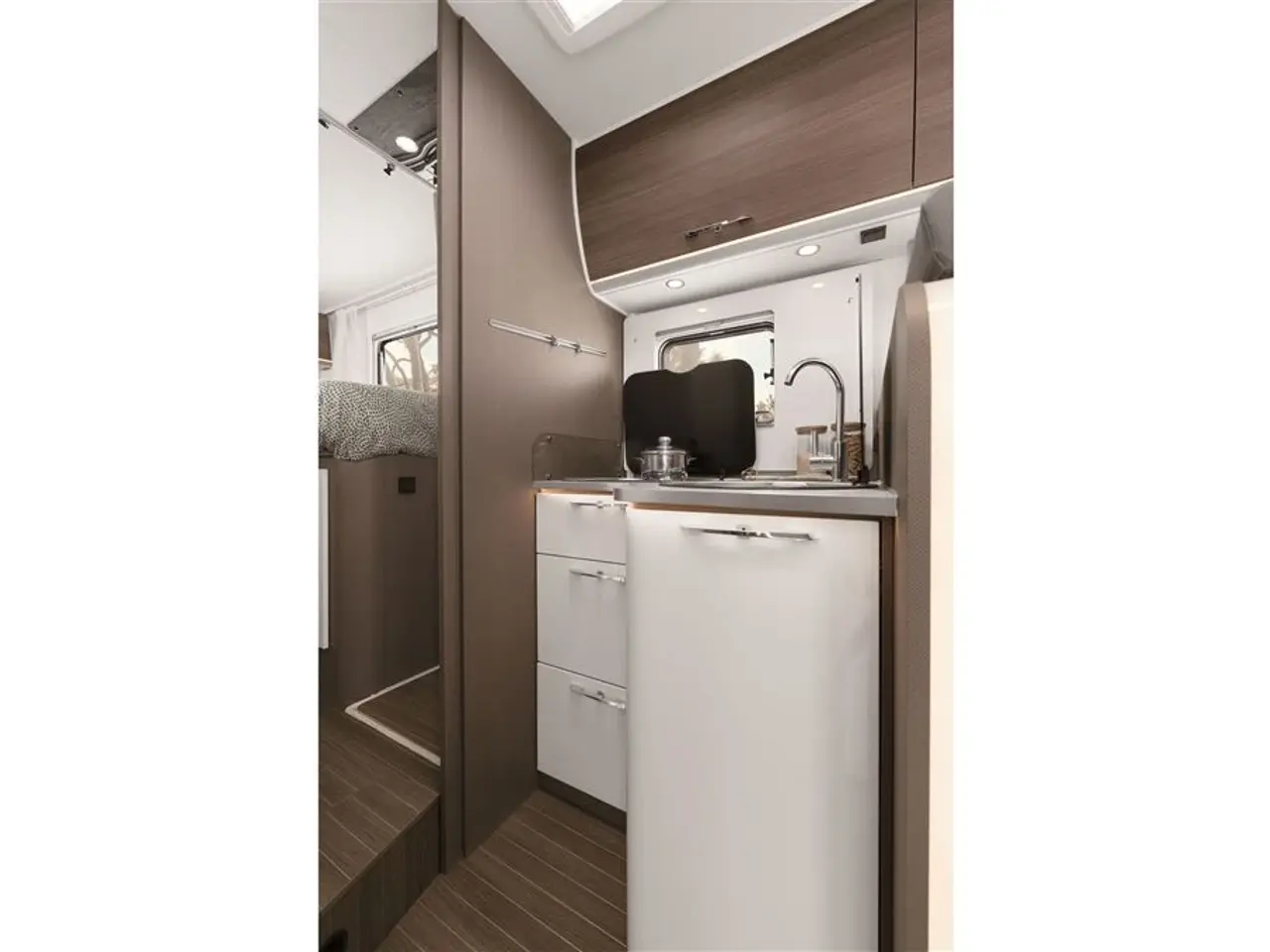 Billede 5 - 2025 - Etrusco T 7400 SB Aut Etrusco By Hymer – Italiensk Kvalitet og Komfort fra Hinshøj Caravan