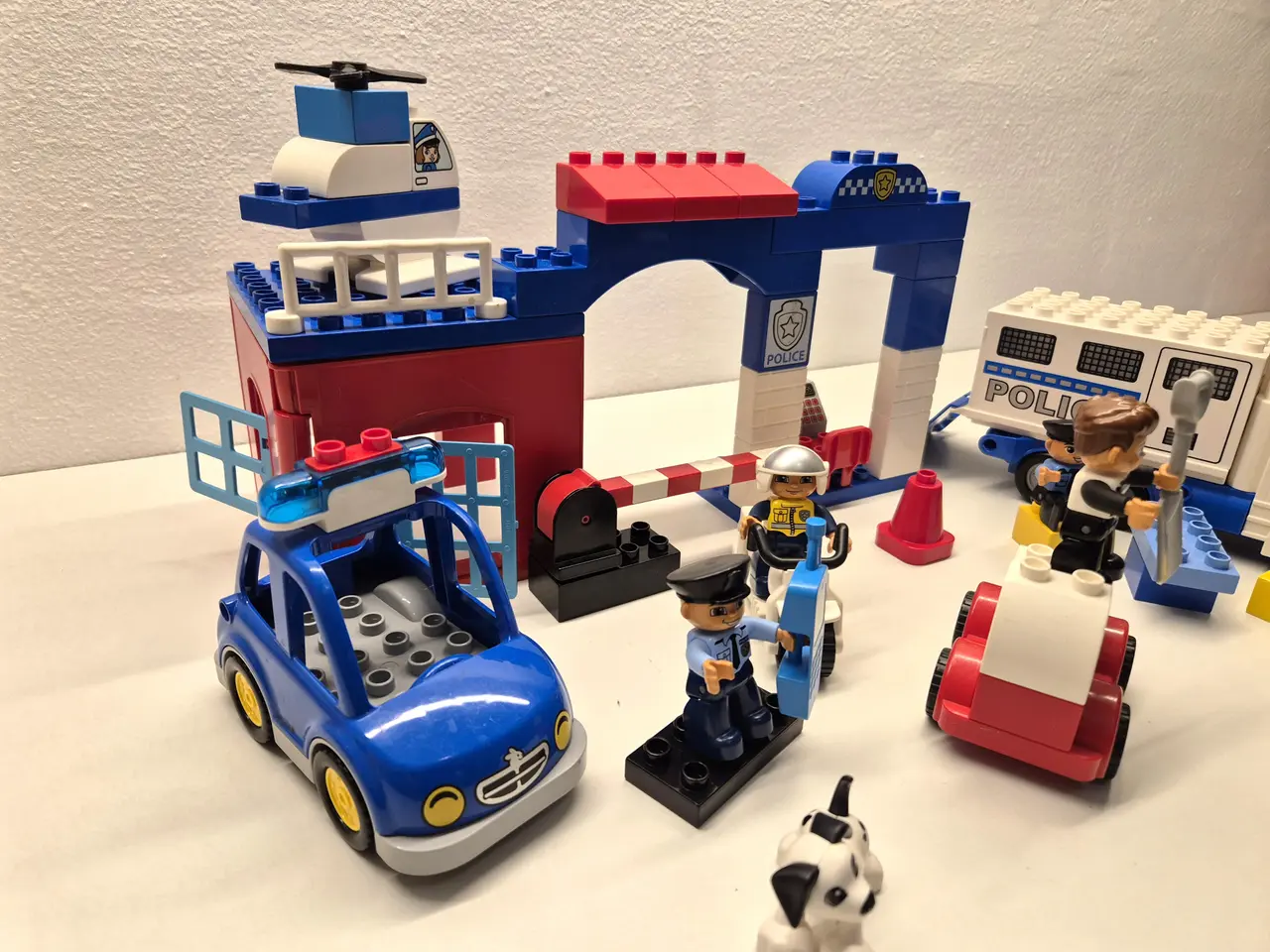 Billede 3 - Duplo Politi , Fangetransport, Køretøjer