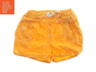 Orange shorts med blomstermønster fra Name It (str. 98)