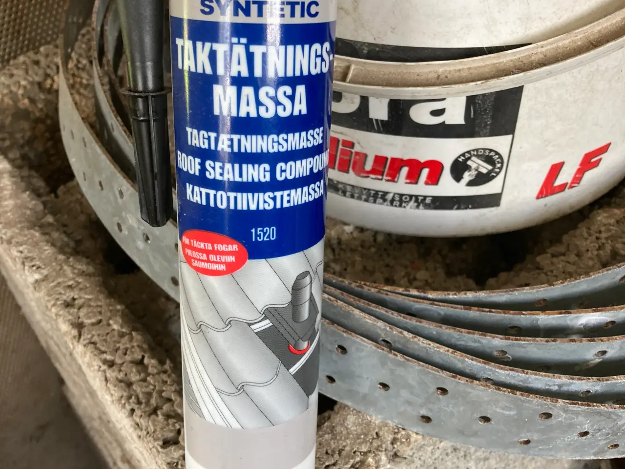Billede 1 - Bostik tagtætningsmasse