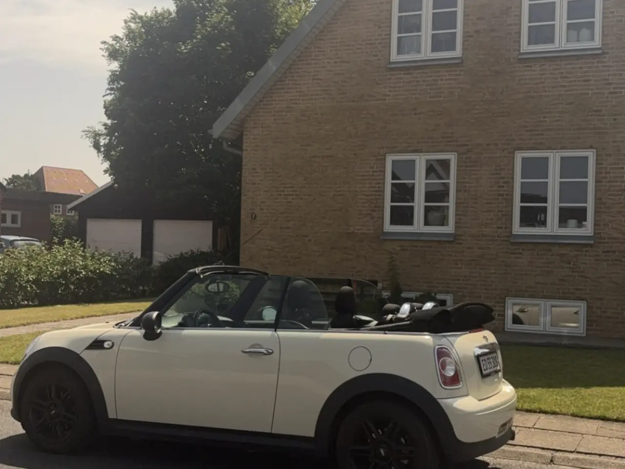 Billede 5 - Lækker Mini One Cabriolet -bliv klar til sommer 